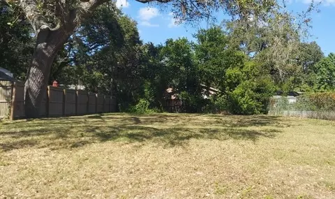 5321 9th Ave S, Gulfport, FL 33707