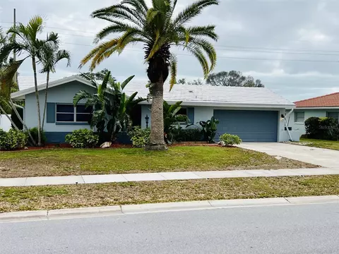 11682 67th Ave N, Seminole, FL 33772