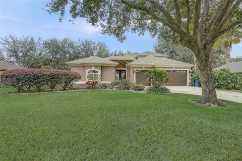 1304 Oxbridge Dr, Lutz, FL 33549