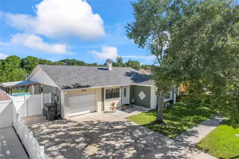8020 Timberlane Dr, Tampa, FL 33615