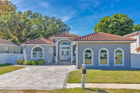 6860 52nd St N, Pinellas Park, FL 33781
