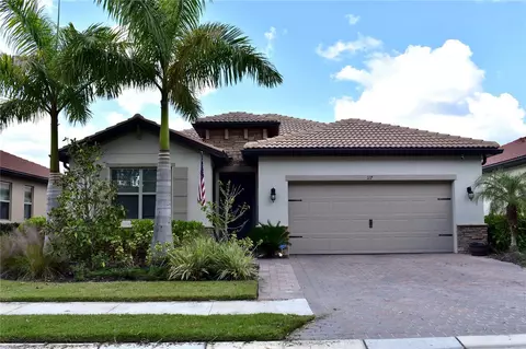 117 Vinadio Blvd, Nokomis, FL 34275