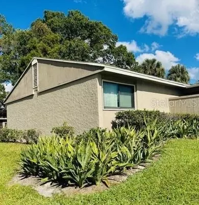8002 Gardenia Dr #8002, Temple Terrace, FL 33637