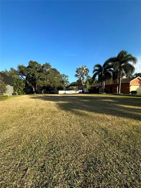 5910 30th Ct S, Saint Petersburg, FL 33712