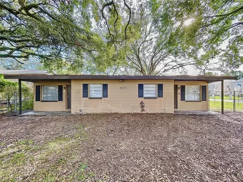2209 E 132nd Ave, Tampa, FL 33612