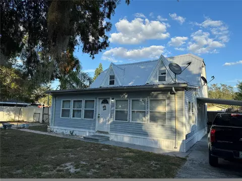 128 James St, Auburndale, FL 33823