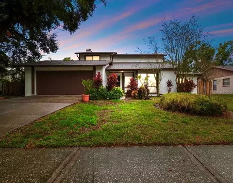 417 Bloomingfield Dr, Brandon, FL 33511
