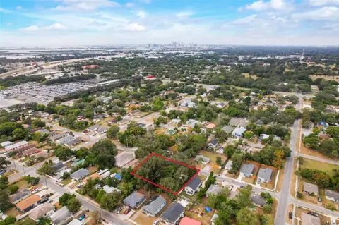 3615 N 52nd St, Tampa, FL 33619