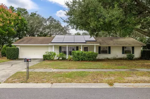 2304 Medford Ln, Brandon, FL 33511