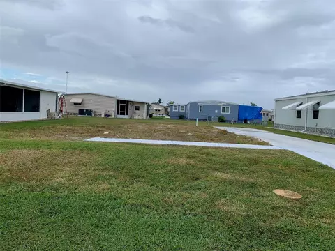 653 Los Altos, North Port, FL 34287