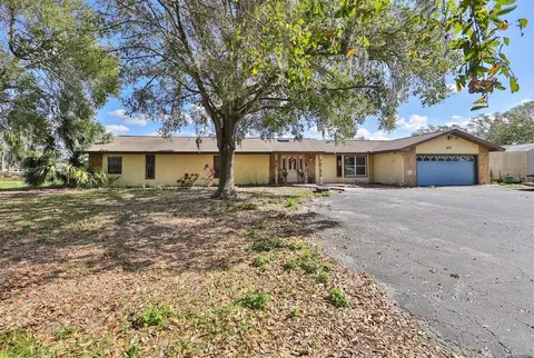 811 9th St NE, Ruskin, FL 33570