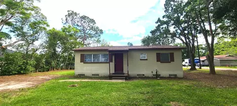 1101 NE 6th St, Mulberry, FL 33860