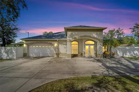 8333 W Forest Cir, Tampa, FL 33615