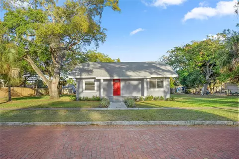 3918 8th St S, Saint Petersburg, FL 33705