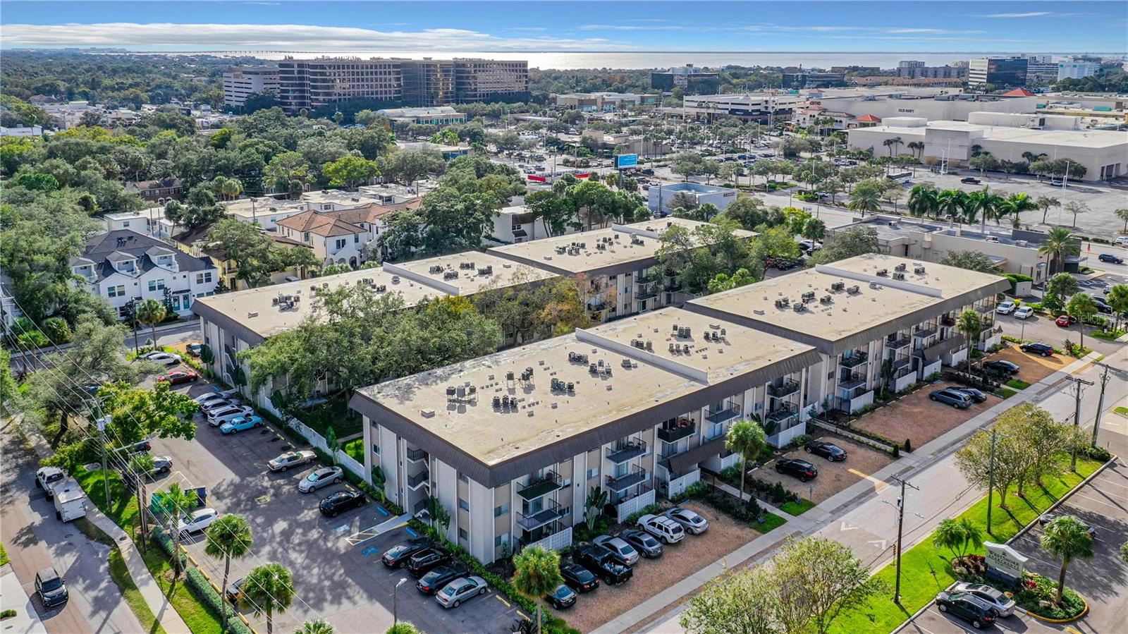 4610 W Gray St Unit 306  