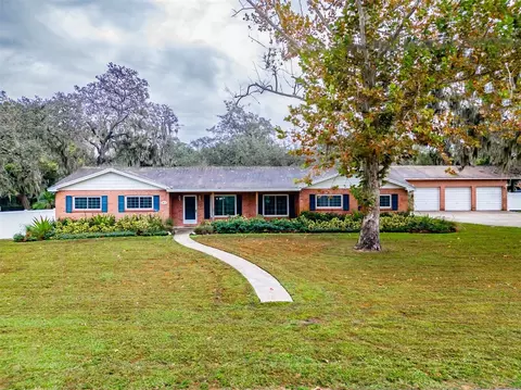 811 Hilltop Dr, Brandon, FL 33511