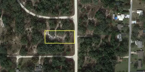 Bernie Street, Dade City, FL 33523