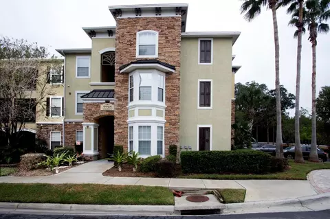 9918 Courtney Palms Blvd #102, Tampa, FL 33619
