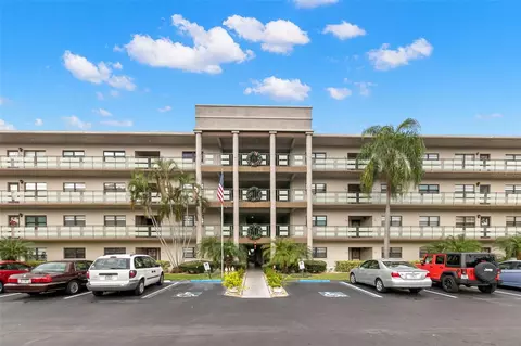 6080 80th St N #109, Saint Petersburg, FL 33709