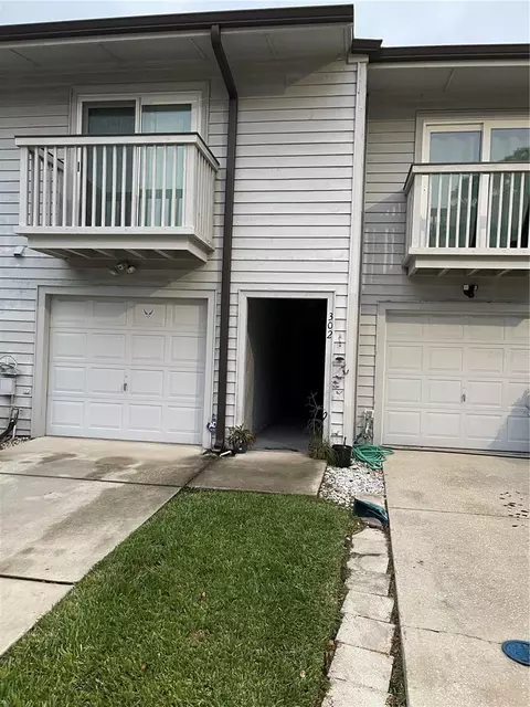 6492 92nd Pl N #302, Pinellas Park, FL 33782