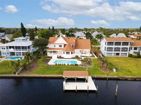 1422 Deirdre Dr, Ruskin, FL 33570