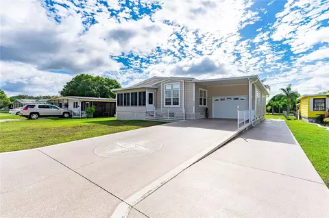 36538 Kay Ave, Zephyrhills, FL 33542