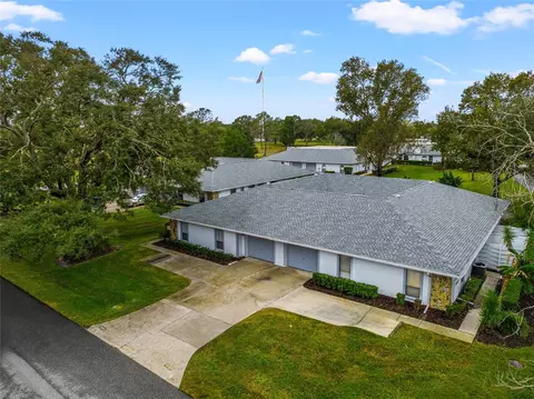 23325 Club Villas Dr, Land O Lakes, FL 34639
