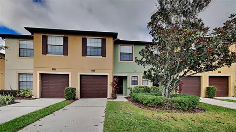 2621 Oleander Lakes Dr, Brandon, FL 33511