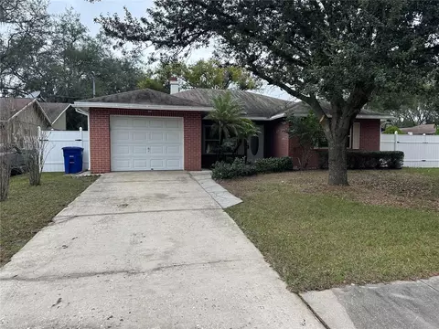 4704 Serena Dr, Tampa, FL 33617