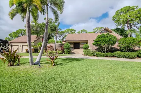 7616 Cumberland Rd, Seminole, FL 33777