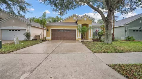 8028 Terrace Ridge Dr, Temple Terrace, FL 33637