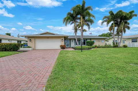 1515 Tredegar Dr, Fort Myers, FL 33919
