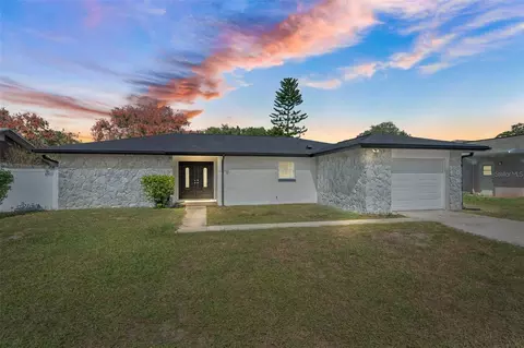 807 Gateway Ln, Tampa, FL 33613