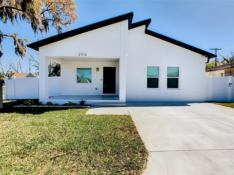 206 S Water St, Plant City, FL 33563