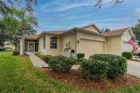 2342 Nantucket Dr #60, Sun City Center, FL 33573