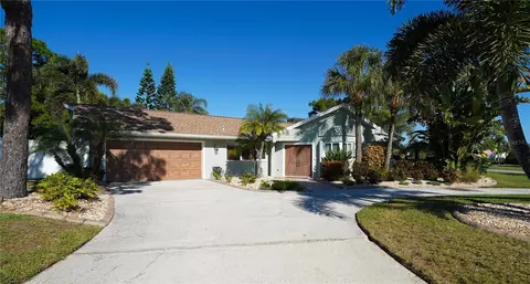 2860 Fox Wood Ct, Clearwater, FL 33761