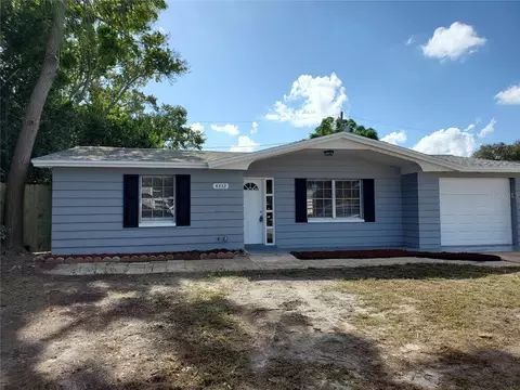 4332 Oak Bluff Ave, Holiday, FL 34691