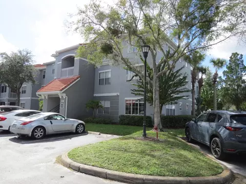 18001 Richmond Place Dr #225, Tampa, FL 33647