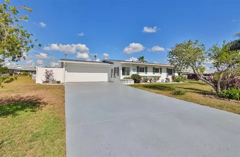 1029 Augusta Dr, Sun City Center, FL 33573