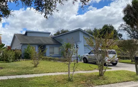 1308 Mohrlake Dr, Brandon, FL 33511