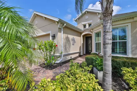 1848 Pacific Dunes Dr, Sun City Center, FL 33573