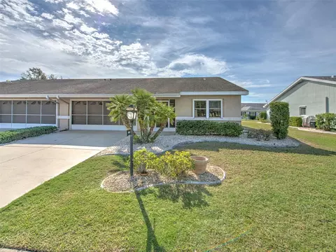 304 Stroll Ln, Sun City Center, FL 33573