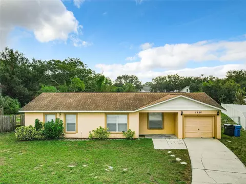 1228 Harvest Home Ct, Ruskin, FL 33570