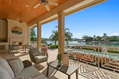 8050 12th Ave S, Saint Petersburg, FL 33707