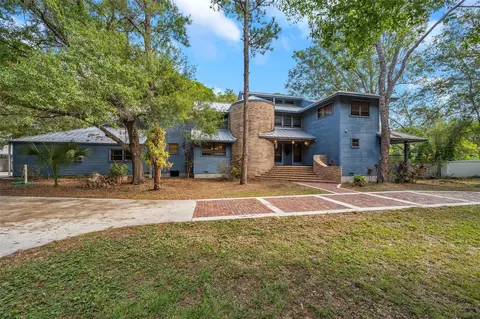 7929 98th St, Seminole, FL 33777