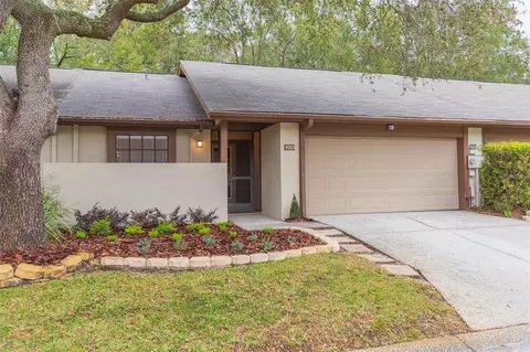 4003 Shoreside Cir, Tampa, FL 33624