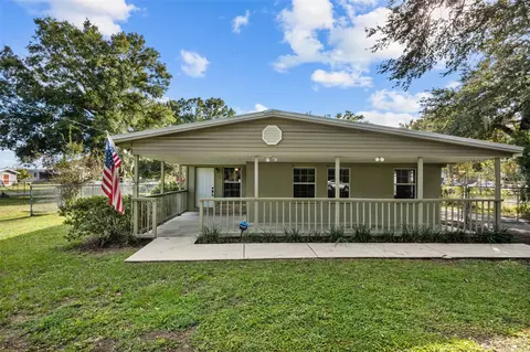 7911 Lovegren Ln, Gibsonton, FL 33534