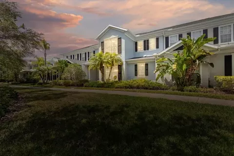 8302 Manor Club Cir #2, Tampa, FL 33647