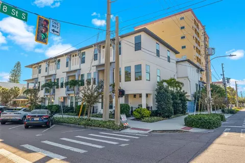 300 8th St S, Saint Petersburg, FL 33701
