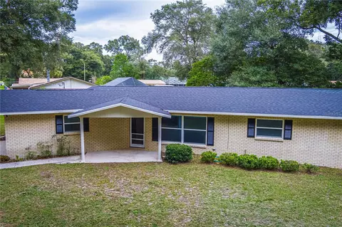 11744 Orangewood Dr, Dade City, FL 33525